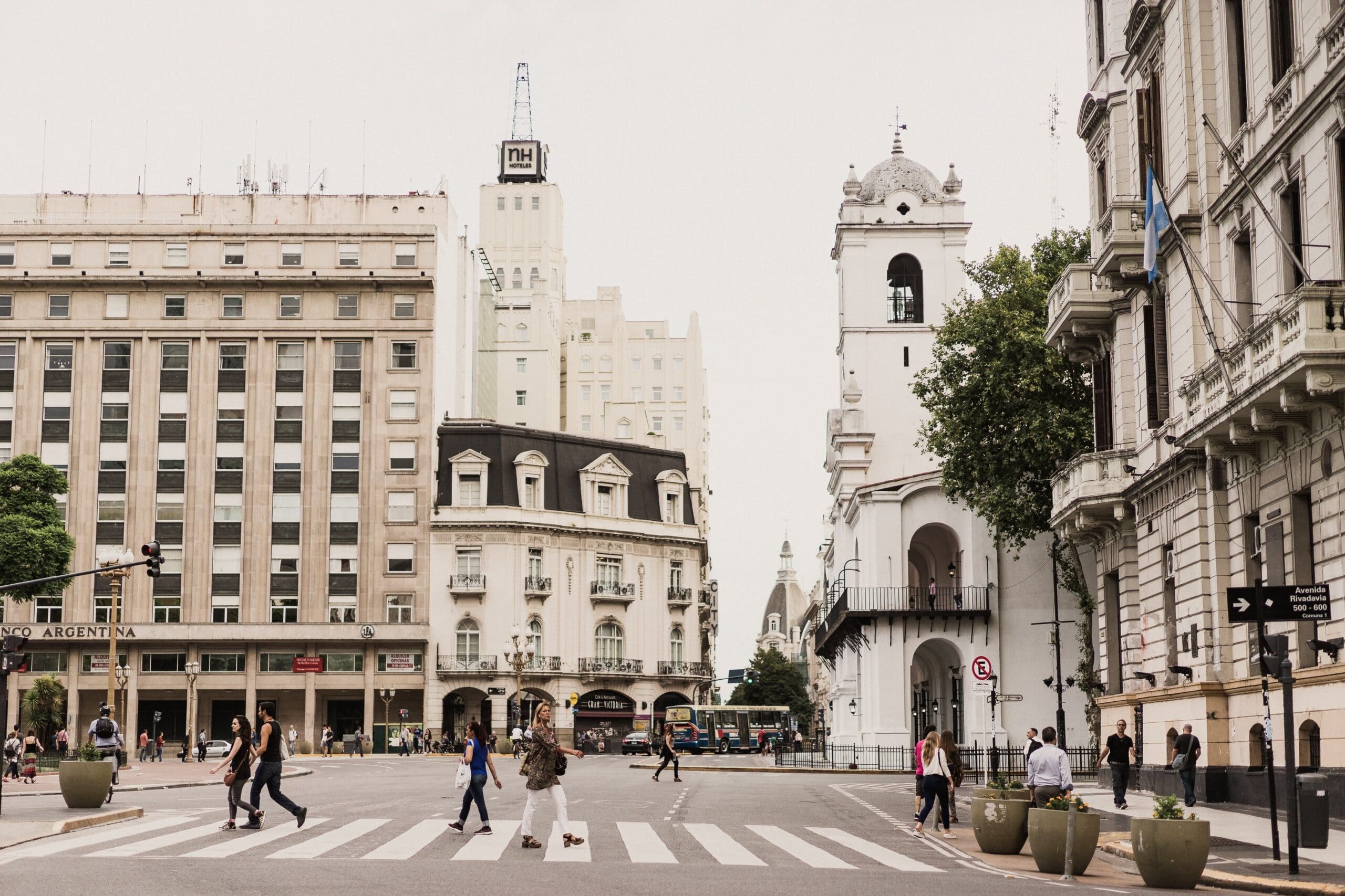 How Do Buses Work in Buenos Aires? (2025)